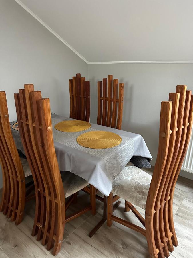 Prijemny Podkrovny Byt V Srdci Dechtic Dejte Kültér fotó
